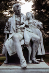 Statue -- Thomas H. Gallaudet -- Alice Cogswell (1976) #3