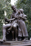 Statue -- Thomas H. Gallaudet -- Alice Cogswell (1989) #12